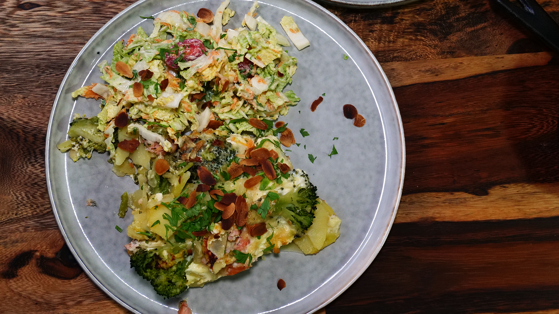 Kartoffel-Brokkoli-Auflauf aus dem Kamado