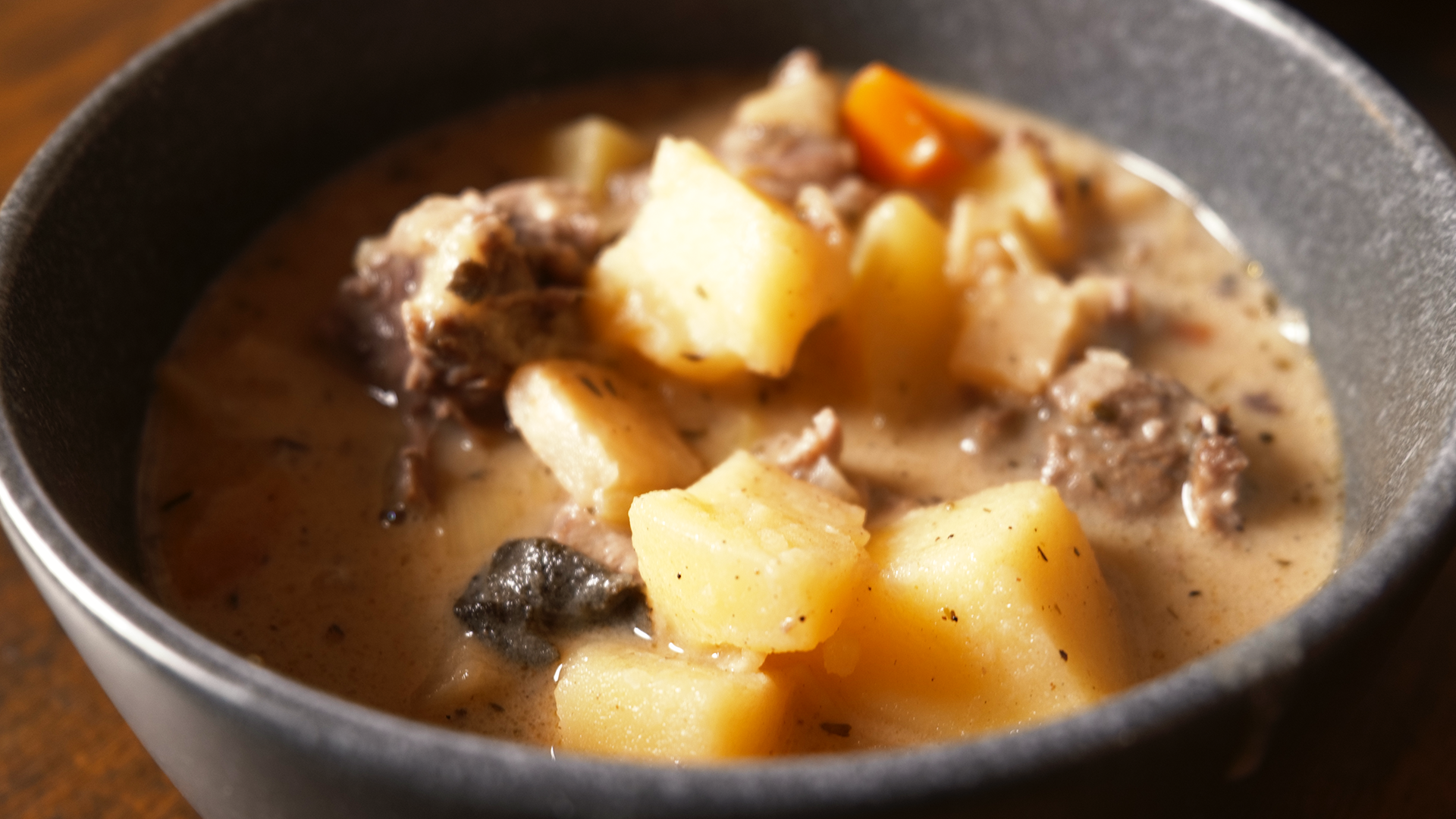 Toskana-Eintopf mit Putenkeule